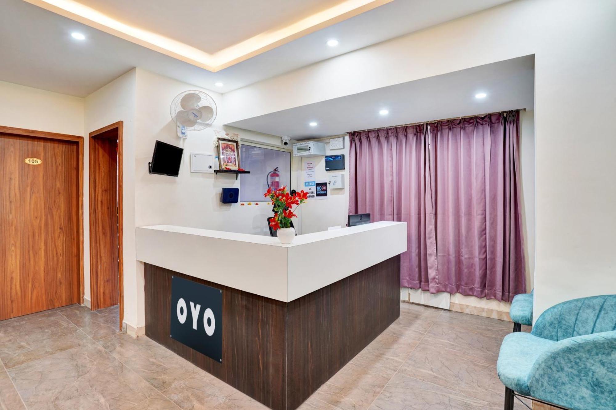 Hotel O Gayathri Metro Deluxe Bangalore Buitenkant foto